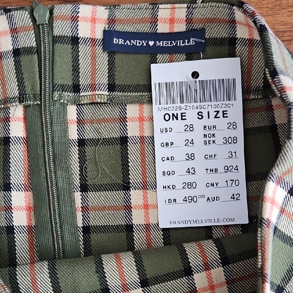 Brandy Melville Green Pencil Mini Skirt for Casual Wear JUNIOR - Picture 2 of 3